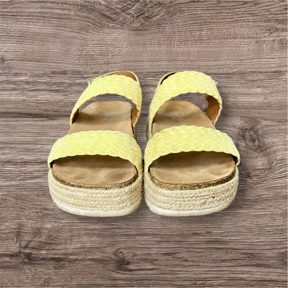 Art Class Yellow Espadrille Buckle Sandals Braided Straps Size 13 Girls - Picture 3 of 7